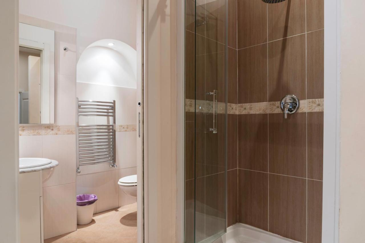 Tiberina Apartments - Rome Trastevere Buitenkant foto
