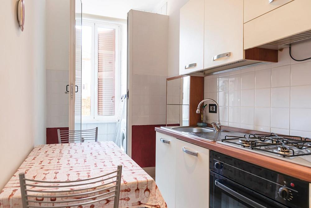 Tiberina Apartments - Rome Trastevere Buitenkant foto