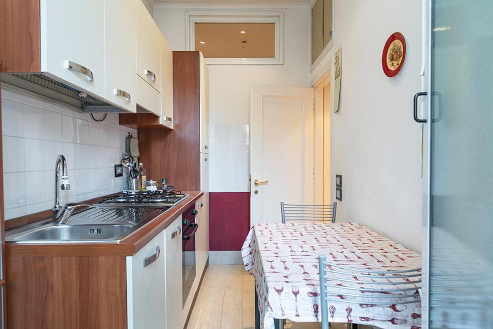 Tiberina Apartments - Rome Trastevere Buitenkant foto